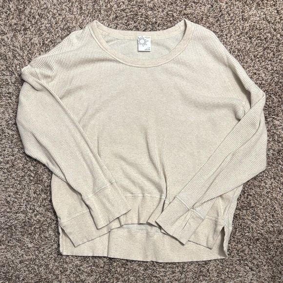 aerie Tops - NWOT Aerie Cream Long Sleeve Tee